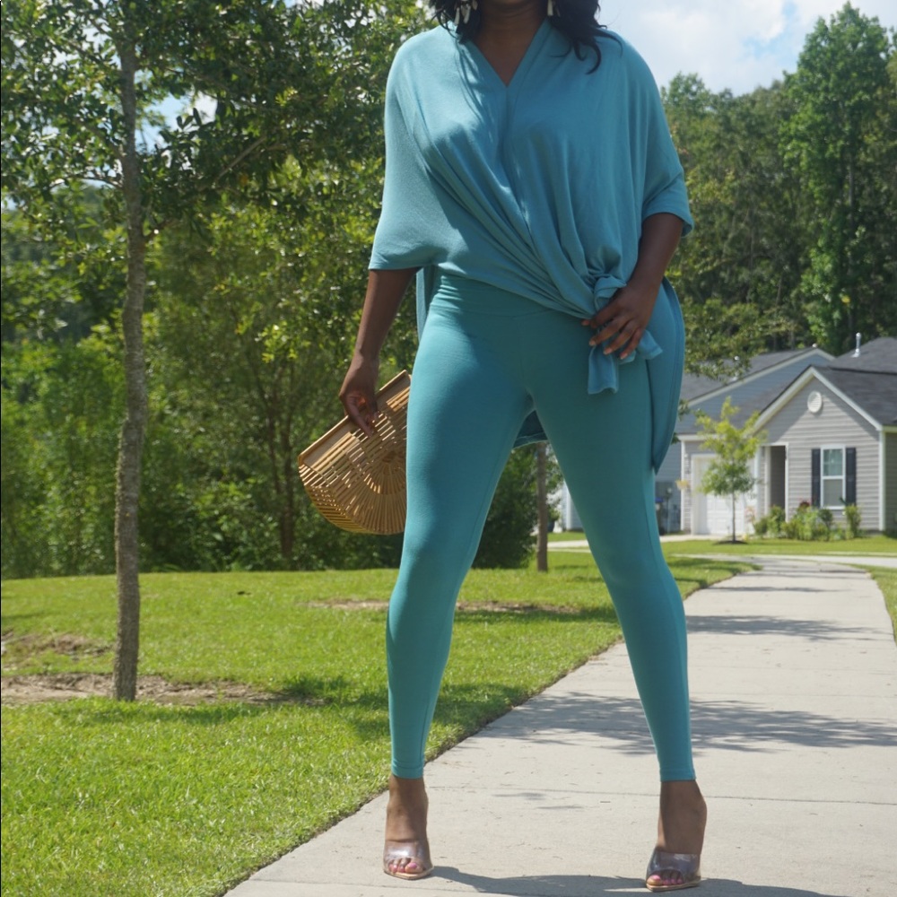 Real Pants Set - Picture 4 of 4